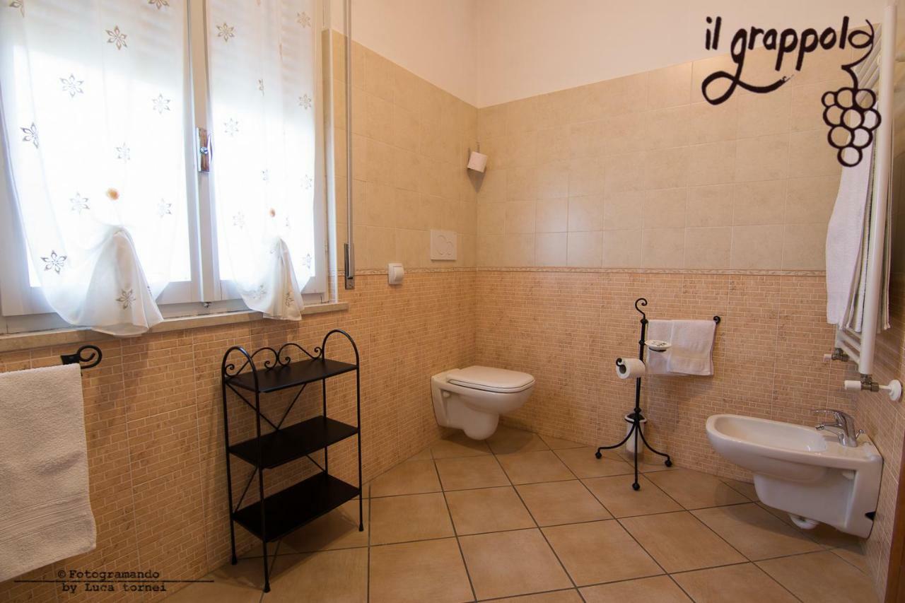 B&B Il Grappolo Foresteria Lombarda Sirmione Dış mekan fotoğraf